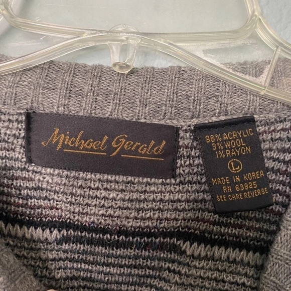 Vintage Michael Gerald Men's Size L Gray and  Black Long Sleeve Sweater - Picture 3 of 3